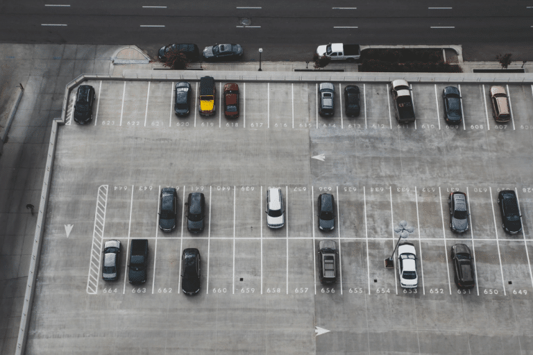 Parkplatz am Flughafen